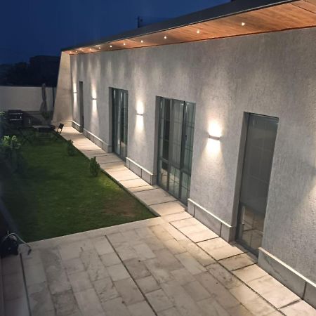 ZovuniGrey House公寓式酒店 外观 照片