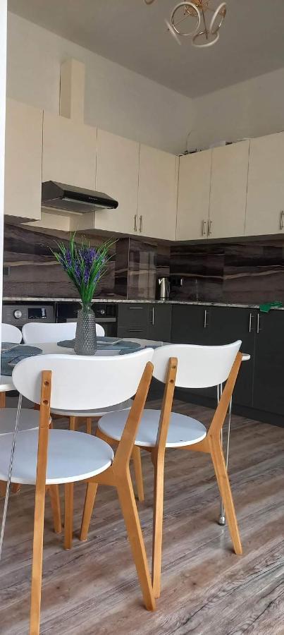 ZovuniGrey House公寓式酒店 外观 照片